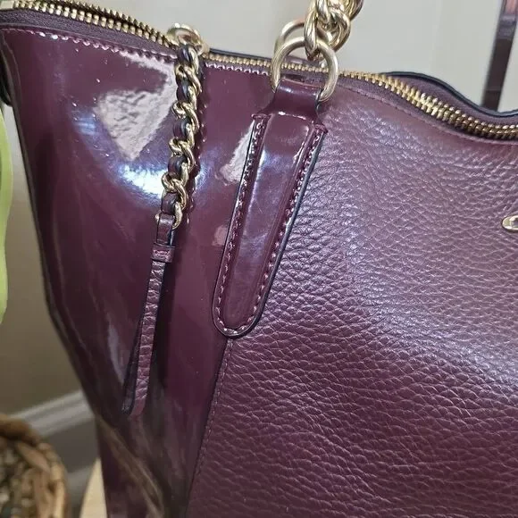 Coach Ava Chain Tote - Picture 4 of 15